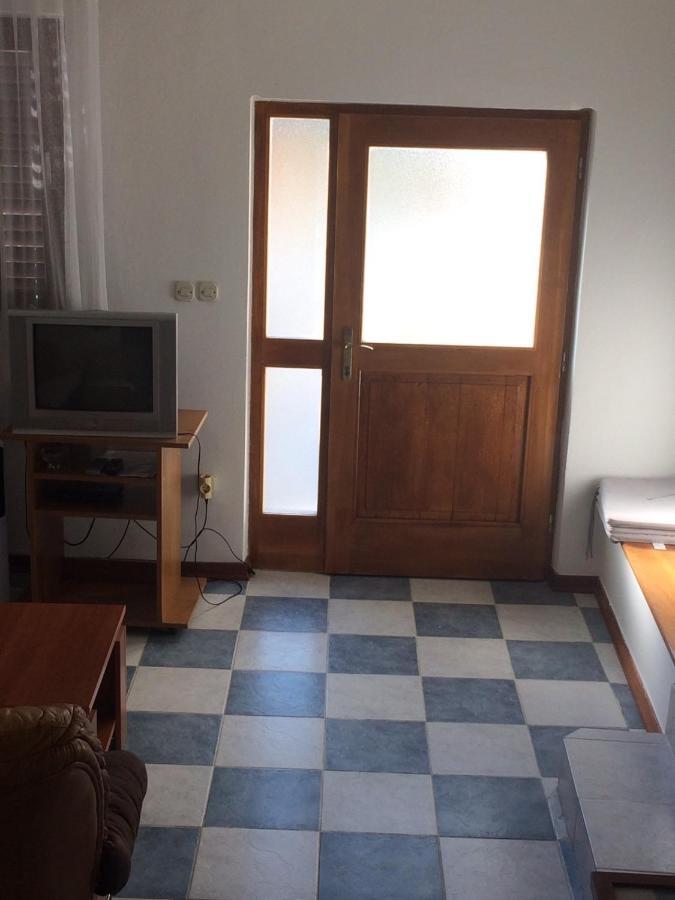 Dragica-prizemlje Apartment Kampor